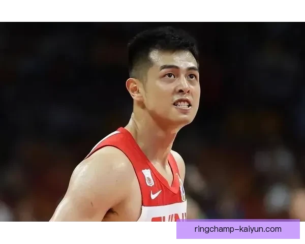 滕哈赫战术纪律持续发挥，球队表现稳健，战术执行力显著增强